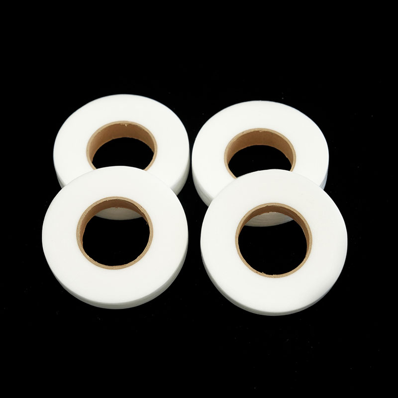 Tavanomainen leikkauslevy pa kuuma sulan liimaverkko Tavanomainen leikkauslevy pa kuuma sulan liimaverkko